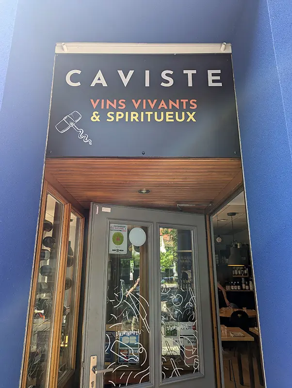 standalone-enseigne-vitrophanie